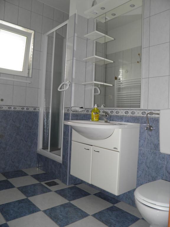 Apartmani Galeb Put Grande 25 Biograd Na Moru Exteriör bild