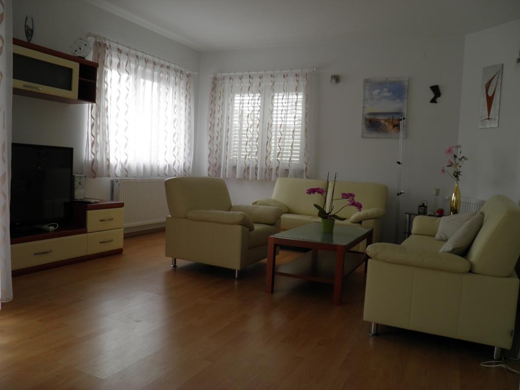 Apartmani Galeb Put Grande 25 Biograd Na Moru Exteriör bild