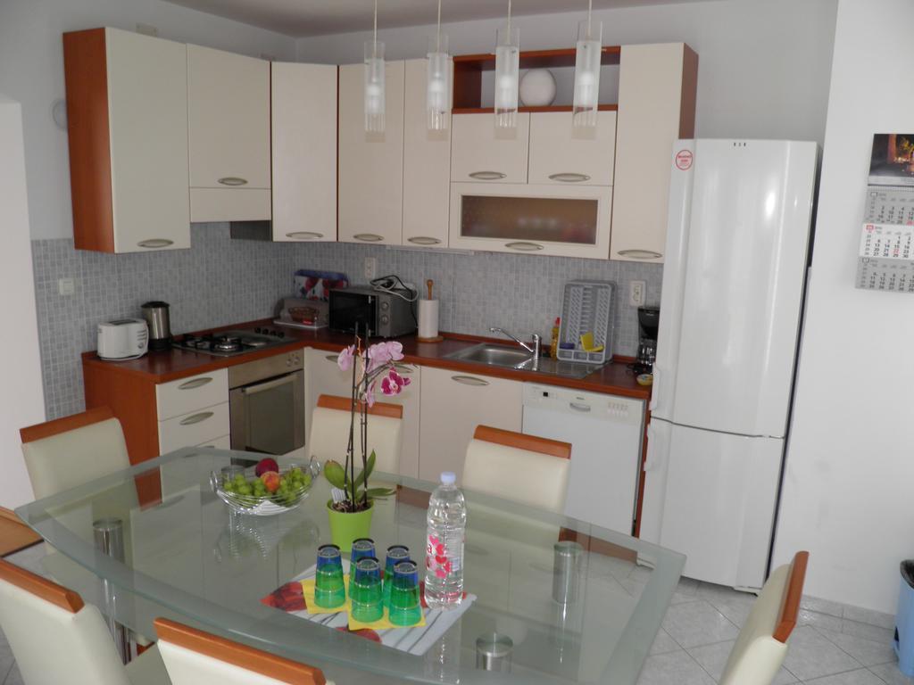 Apartmani Galeb Put Grande 25 Biograd Na Moru Exteriör bild