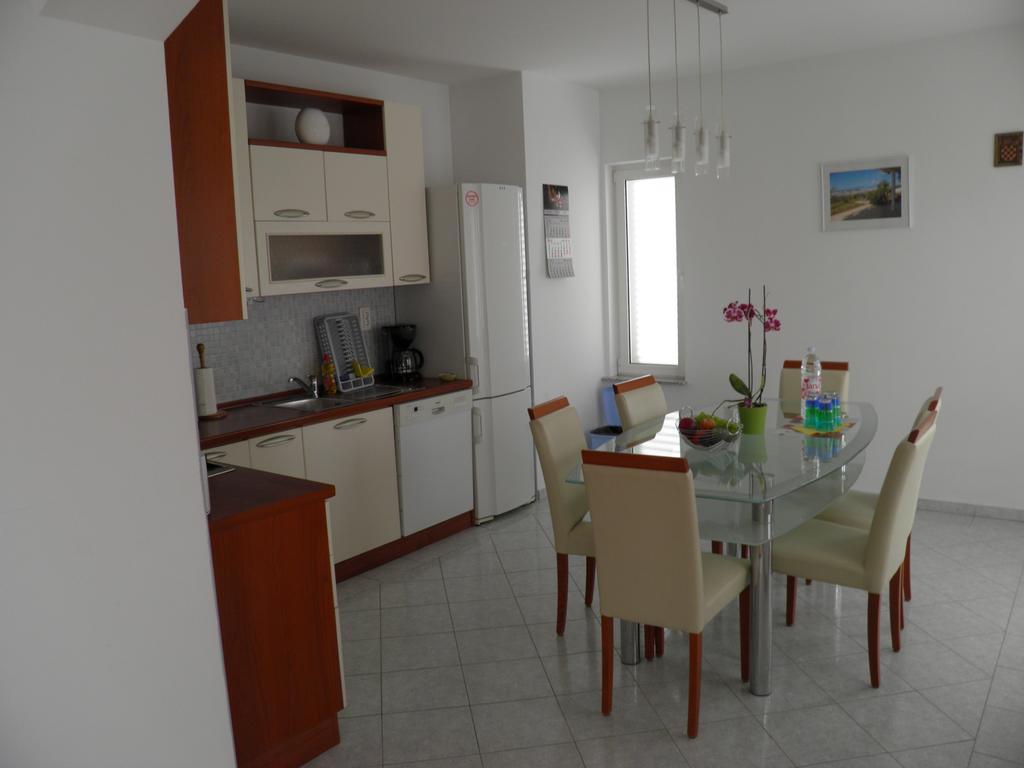 Apartmani Galeb Put Grande 25 Biograd Na Moru Exteriör bild