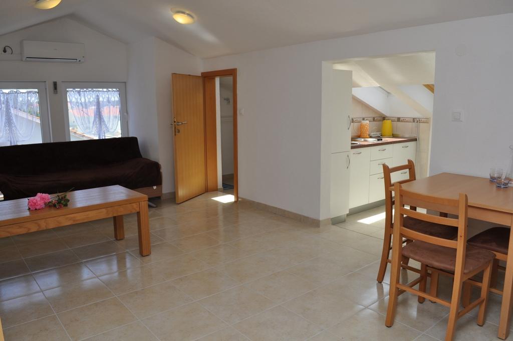 Apartmani Galeb Put Grande 25 Biograd Na Moru Exteriör bild